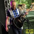 Joe Scholes (D) sings Terry Hall - This Is Ska Festival - Wasserburg, Rosslau - 23. Juni 2023 (2).JPG